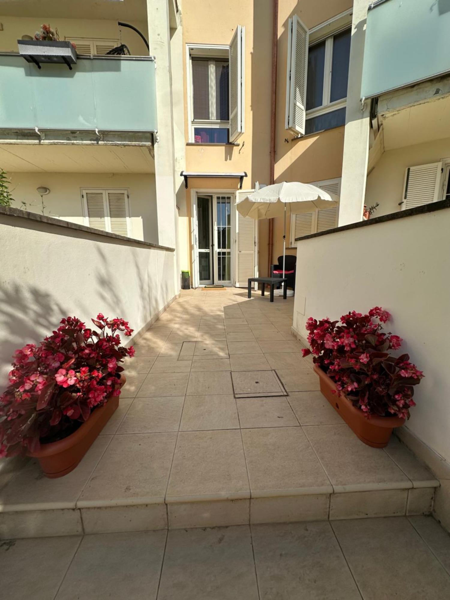 Hotel La Kasina Livorno Exterior foto