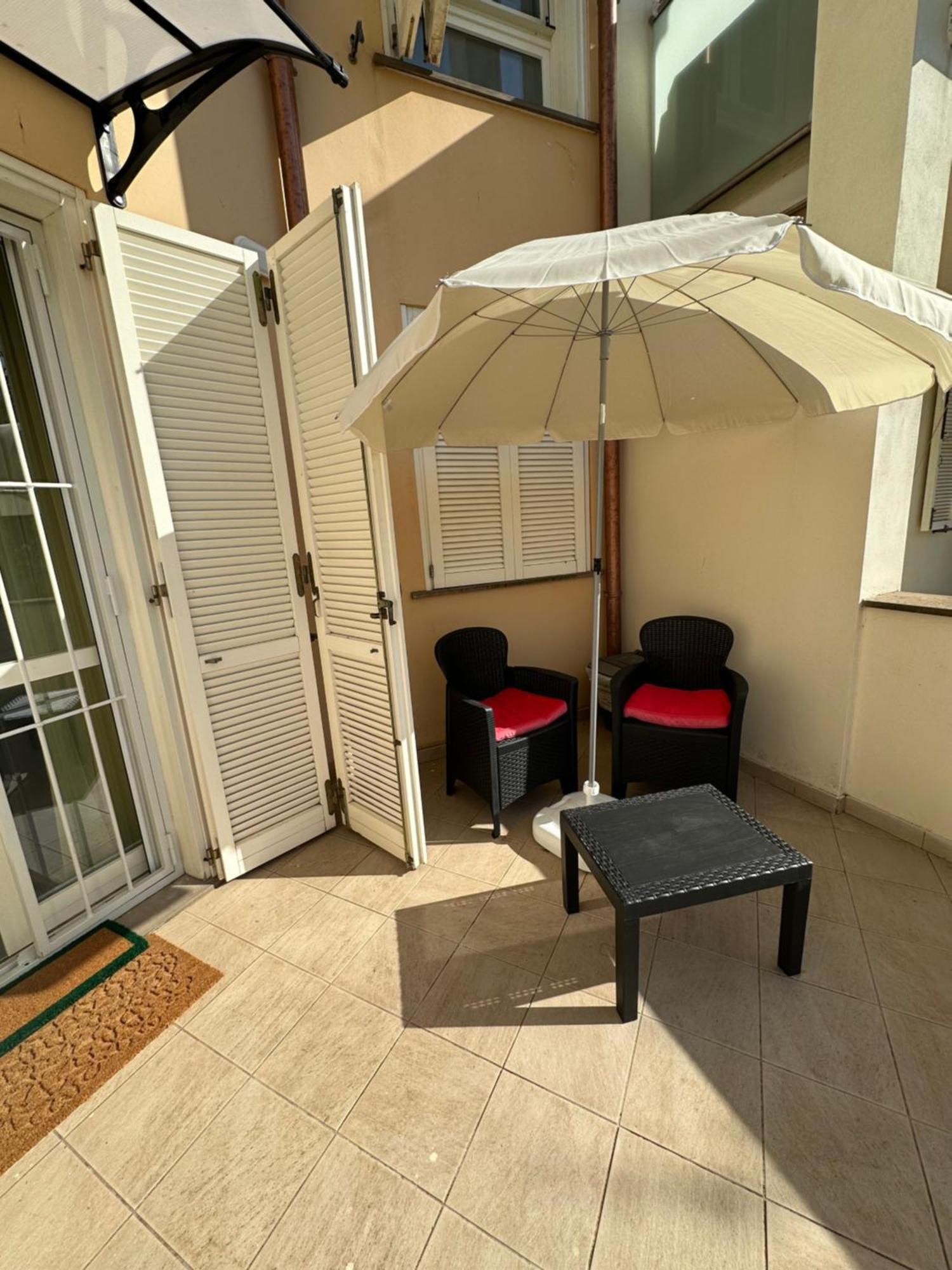Hotel La Kasina Livorno Exterior foto